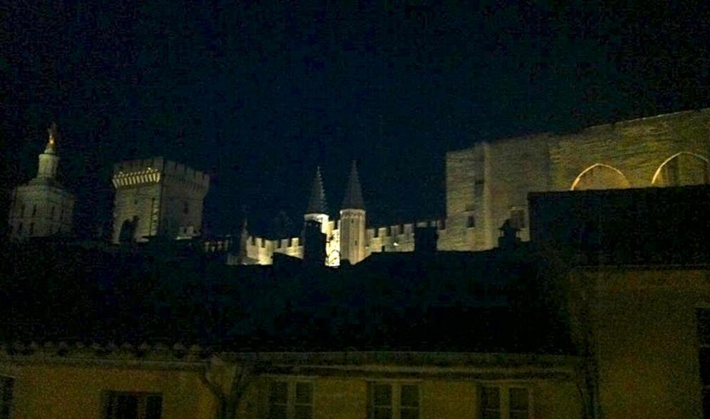 Studio Vue Palais Des Papes Avignon Eksteriør bilde